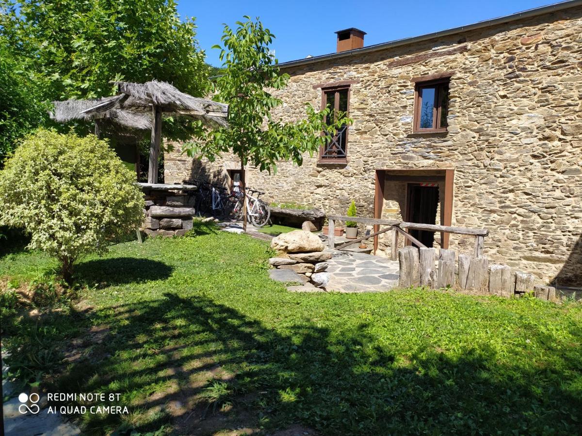 Albergue Atrio トリアカステーラ エクステリア 写真